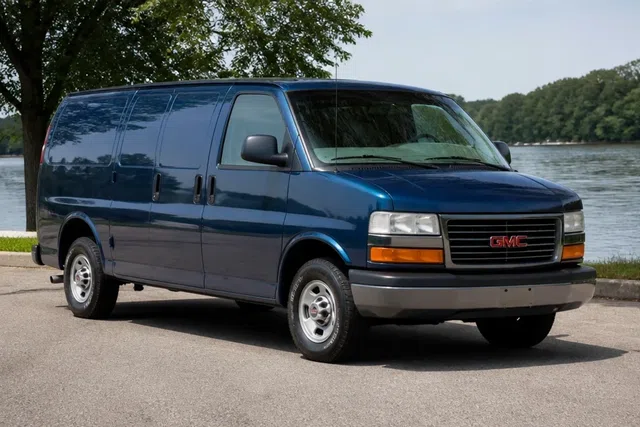 GMC Savanna