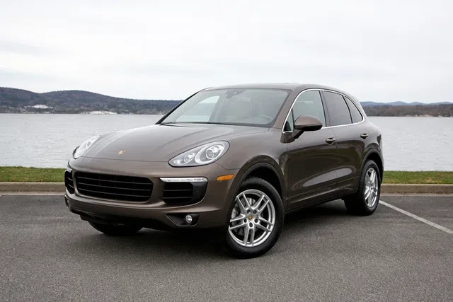 Porsche Cayenne 2010–2017
