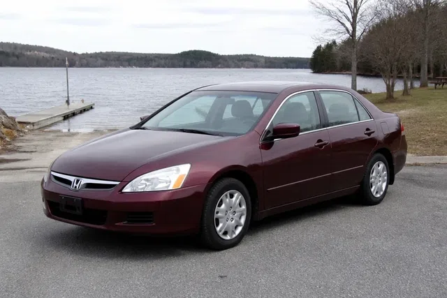 Honda Accord 2002–2008