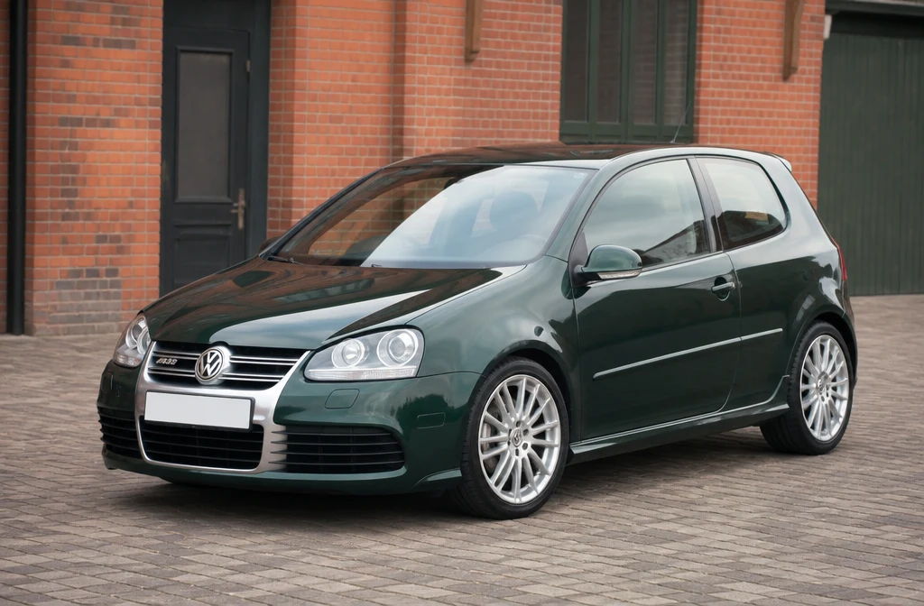 Volkswagen Golf 5 R32 2005–2008