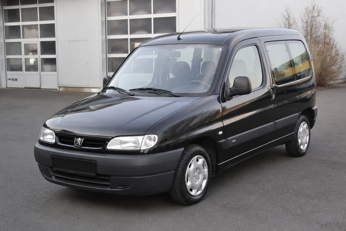 Peugeot Partner 1996–2026