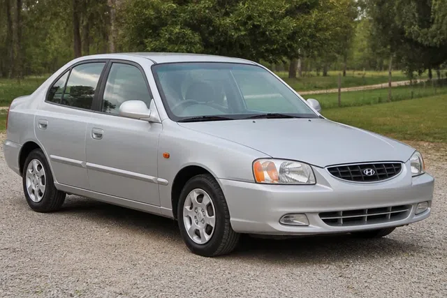 Hyundai Accent 2000–2006