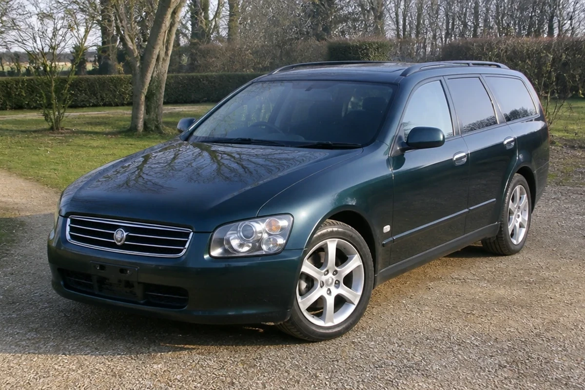 Nissan Stagea 2001–2007