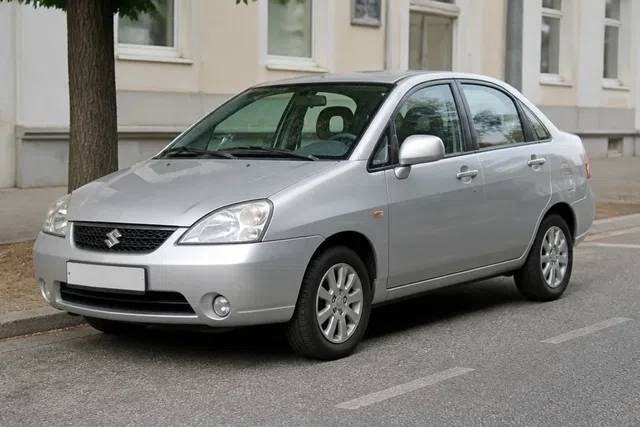 Suzuki Liana