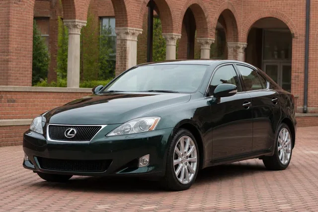 Lexus IS 2006–2013